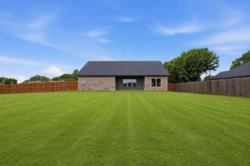 3201 Walnut Creek Parkway, Granbury TX 76049 - Photo 31