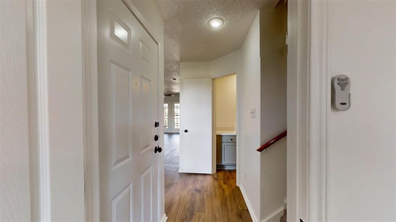 714 Bel Aire Crest, Irving TX 75061 - Photo 9