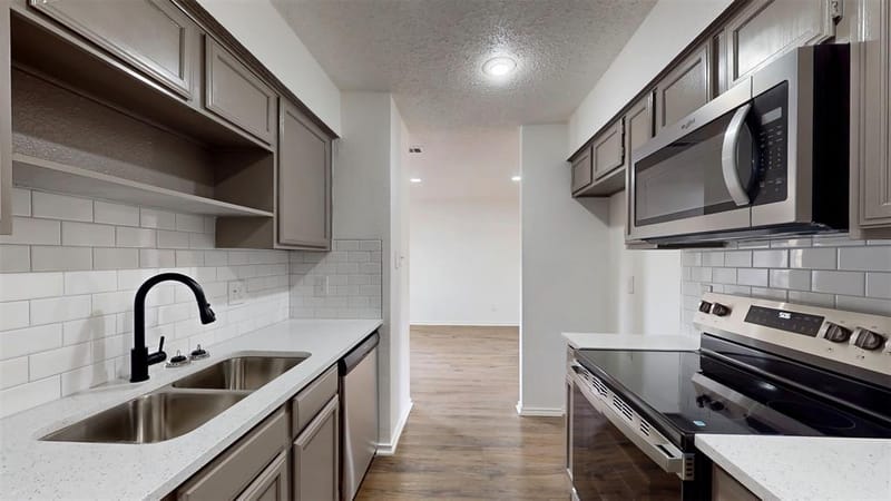 714 Bel Aire Crest, Irving TX 75061 - Photo 18