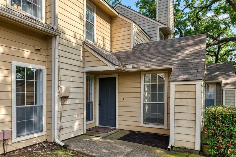 714 Bel Aire Crest, Irving TX 75061 - Photo 4