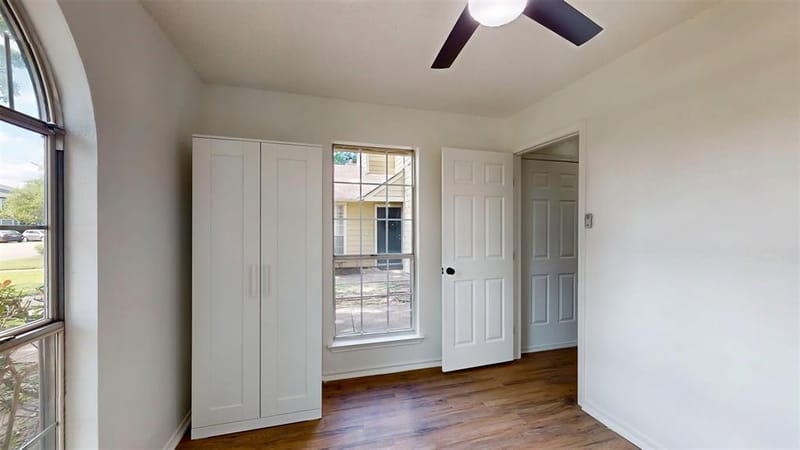 714 Bel Aire Crest, Irving TX 75061 - Photo 8