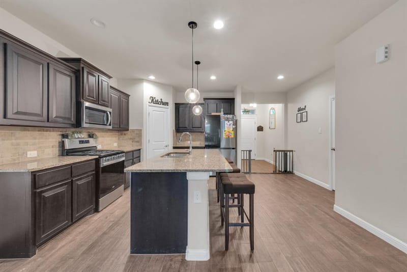 16128 Bronte Lane, Fort Worth TX 76247 - Photo 4
