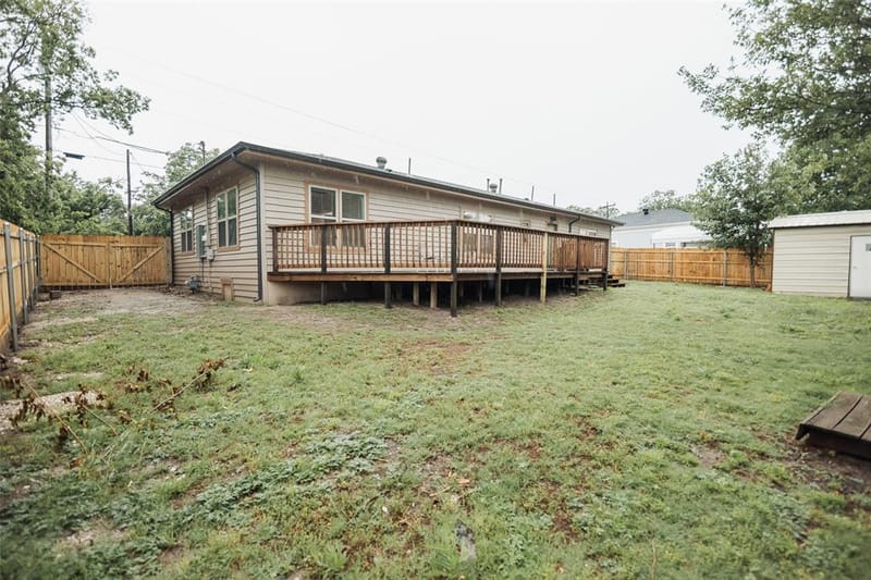 305 Ball Street, Tom Bean TX 75491 - Photo 27