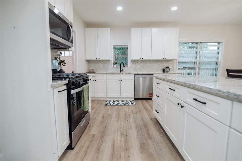 305 Ball Street, Tom Bean TX 75491 - Photo 8