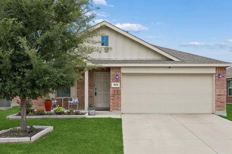 1806 River Crossing Drive, Anna TX 75409