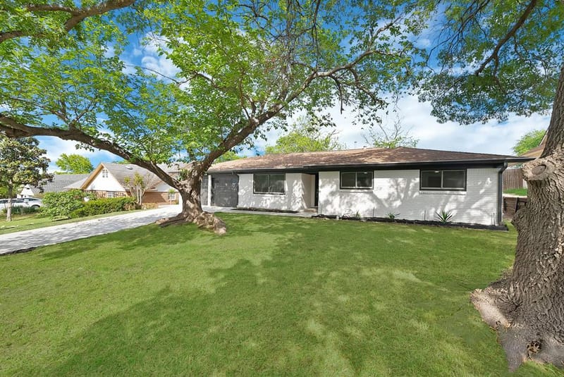 5617 Wharton Drive, Fort Worth TX 76133 - Photo 4