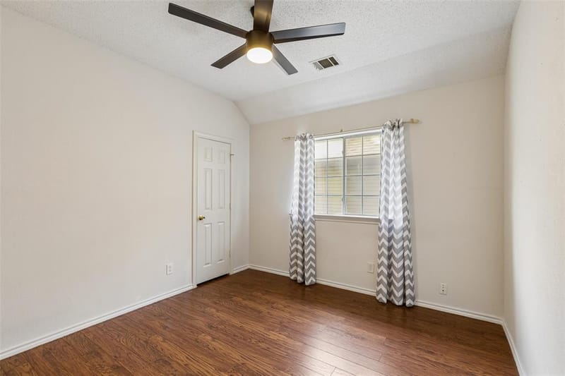 2212 Meadowstone Drive, Carrollton TX 75006 - Photo 13