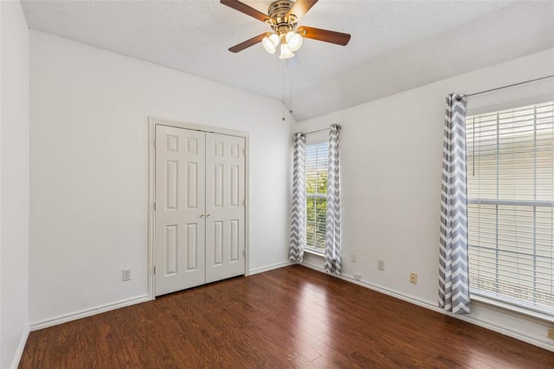 2212 Meadowstone Drive, Carrollton TX 75006 - Photo 15