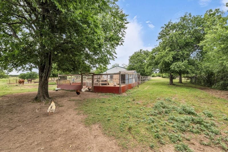 173 County Road 3465, Clifton TX 76634 - Photo 9