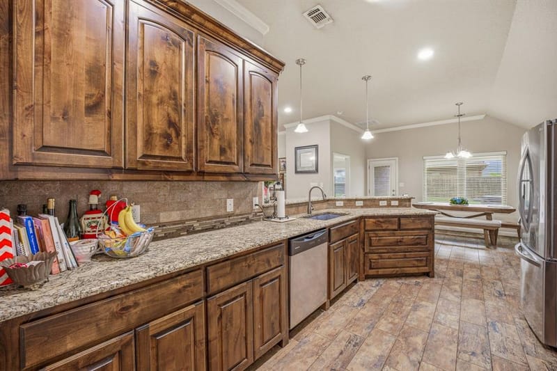 123 Donna Circle, Granbury TX 76049 - Photo 6