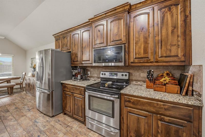 123 Donna Circle, Granbury TX 76049 - Photo 5