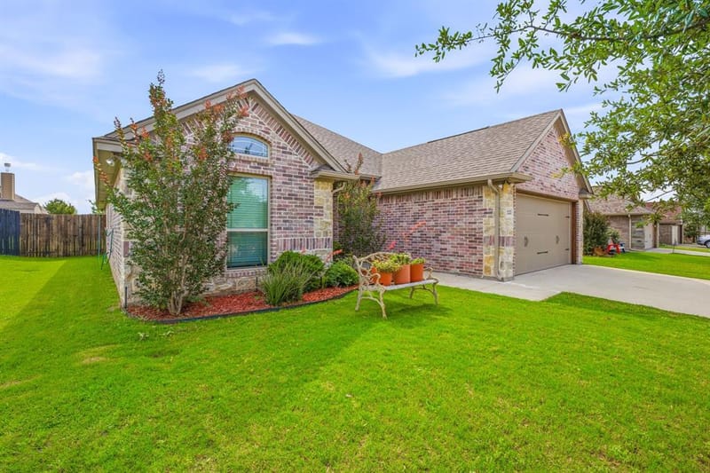 123 Donna Circle, Granbury TX 76049 - Photo 24