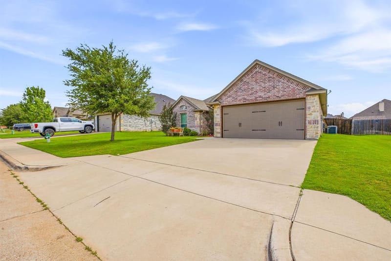 123 Donna Circle, Granbury TX 76049 - Photo 25