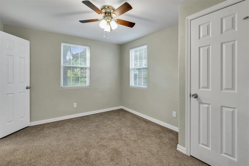 1037 E Cantey Street, Fort Worth TX 76104 - Photo 20