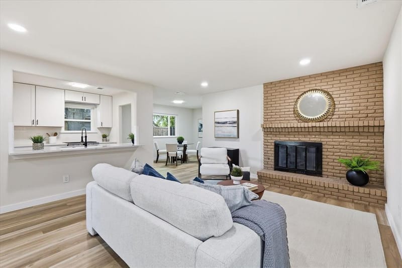 419 Summit Drive, Richardson TX 75081 - Photo 3