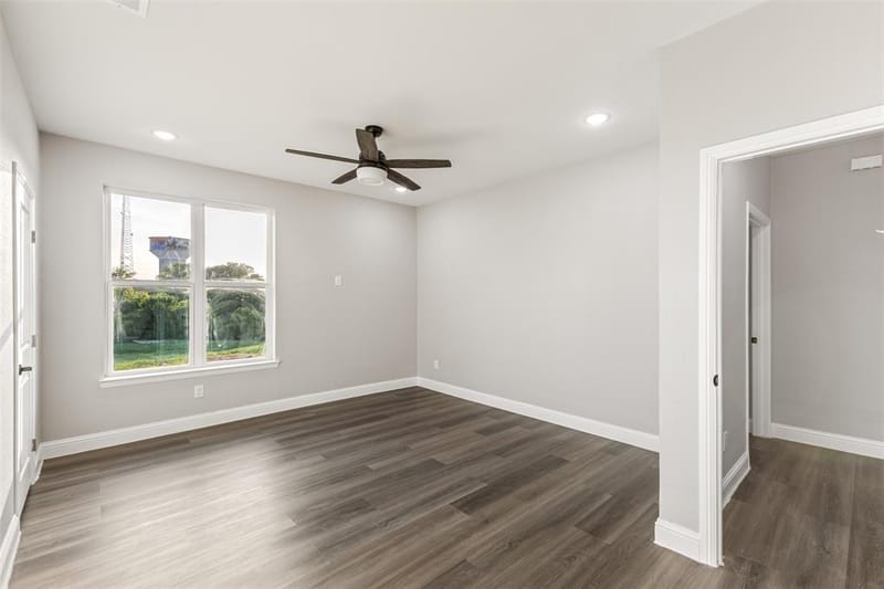 825 Premier Parkway, Grand Prairie TX 75051 - Photo 10