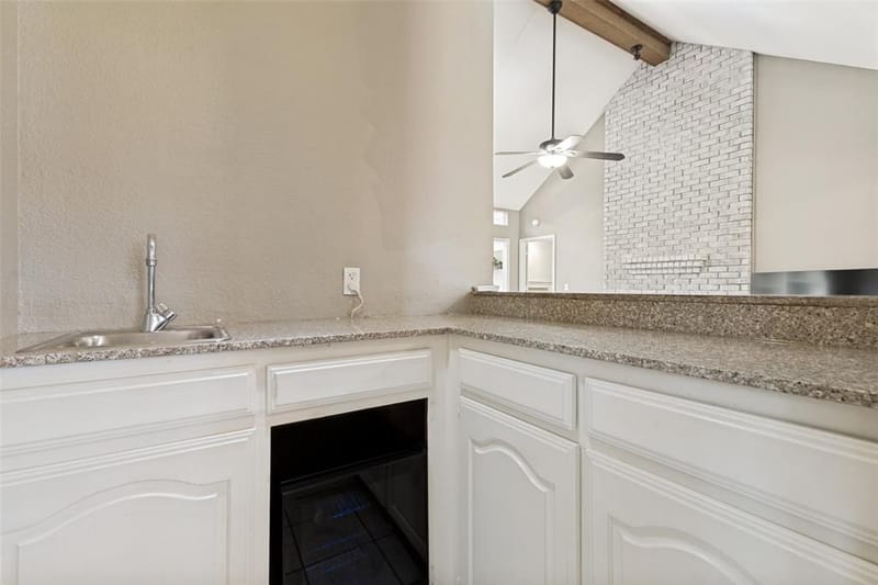 4123 Lawngate Drive, Dallas TX 75287 - Photo 5