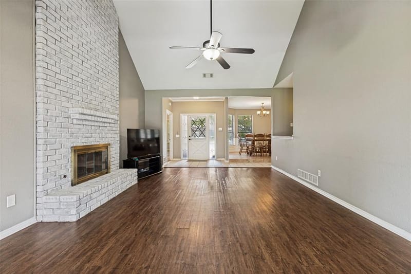 4123 Lawngate Drive, Dallas TX 75287 - Photo 4