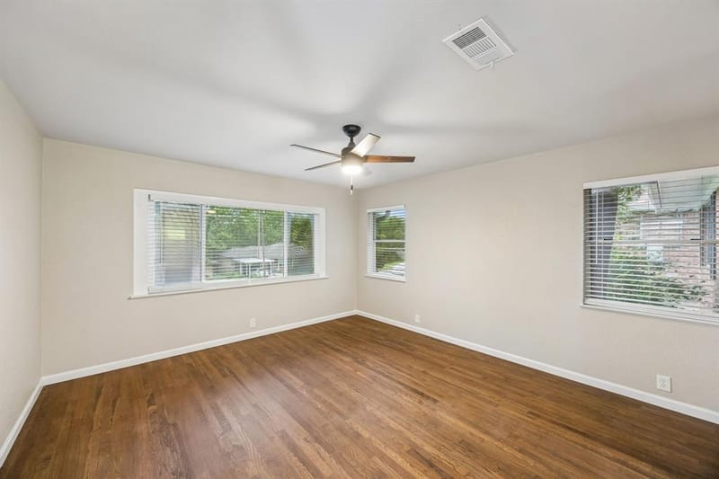 636 Kessler Boulevard, Sherman TX 75092 - Photo 5