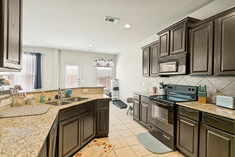 1838 Villa Drive, Allen TX 75013 - Photo 11