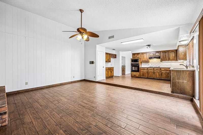 4404 Cleveland Drive, Plano TX 75093 - Photo 12
