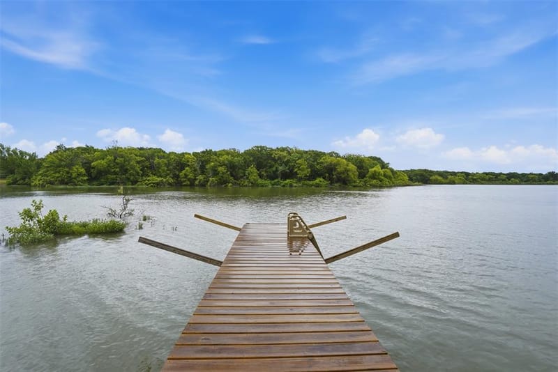 1724 E Crestway Drive, West Tawakoni TX 75474 - Photo 2