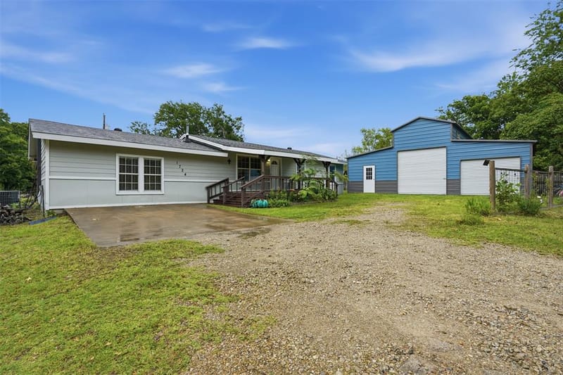 1724 E Crestway Drive, West Tawakoni TX 75474 - Photo 3