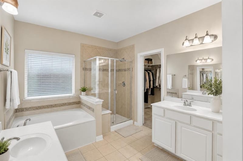 6601 Vintage Drive, Arlington TX 76001 - Photo 8