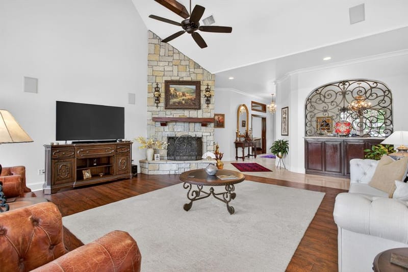 7605 Royal Troon Drive, Fort Worth TX 76179 - Photo 9