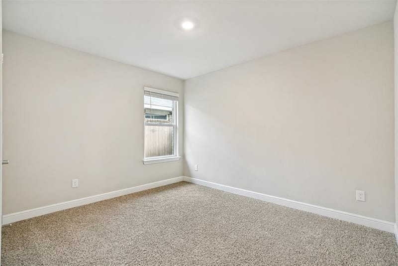 608 Breckenridge Park Drive, Alvarado TX 76009 - Photo 17