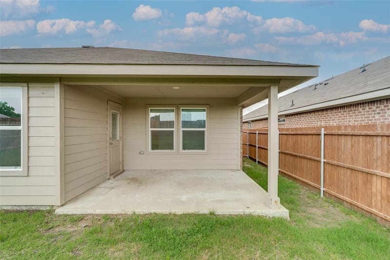 608 Breckenridge Park Drive, Alvarado TX 76009 - Photo 22