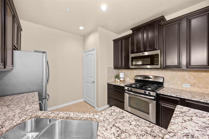 5621 Cojimar Drive, McKinney TX 75070 - Photo 11