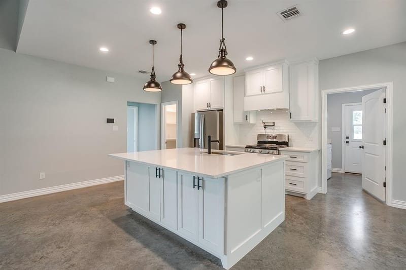 13901 County Road 102, Grandview TX 76050 - Photo 6