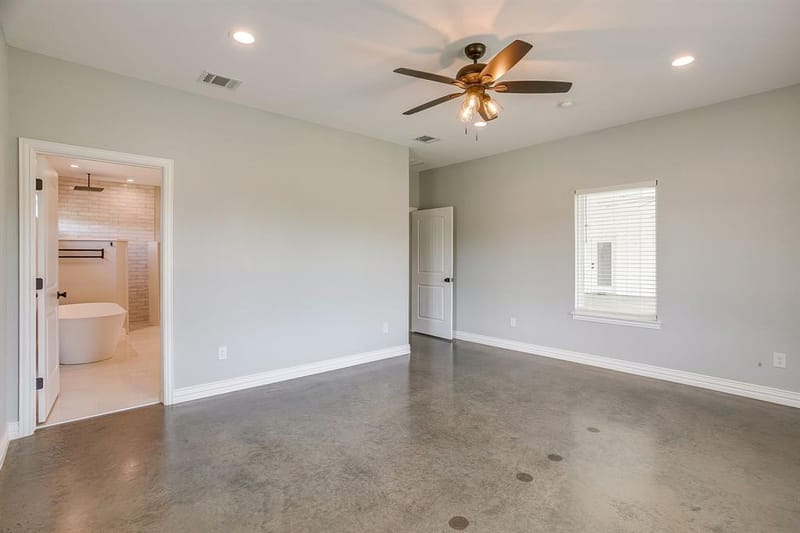 13901 County Road 102, Grandview TX 76050 - Photo 17