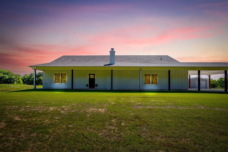 13901 County Road 102, Grandview TX 76050 - Photo 3