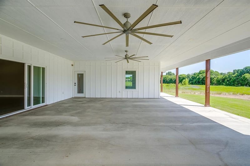 13901 County Road 102, Grandview TX 76050 - Photo 28