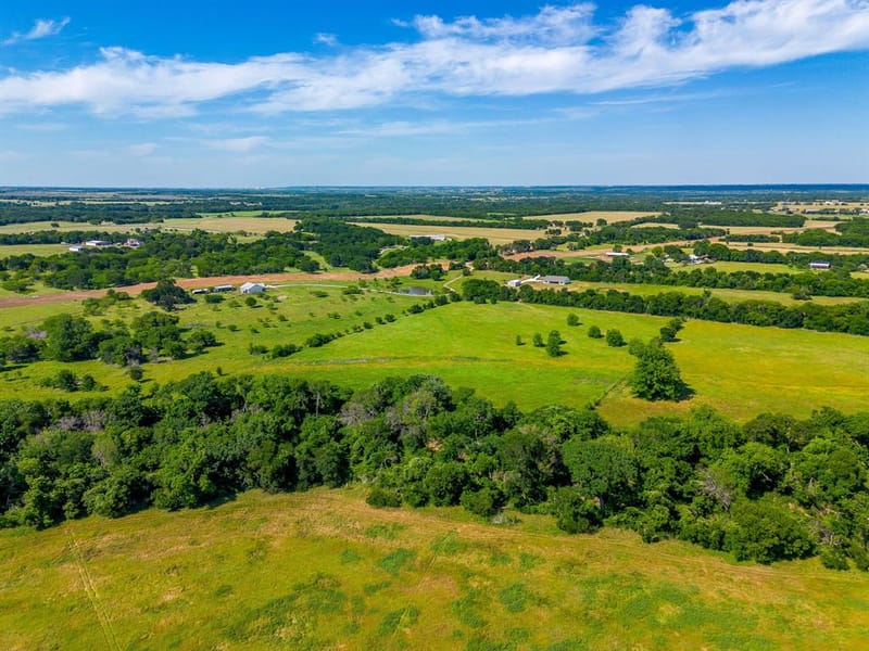 13901 County Road 102, Grandview TX 76050 - Photo 38