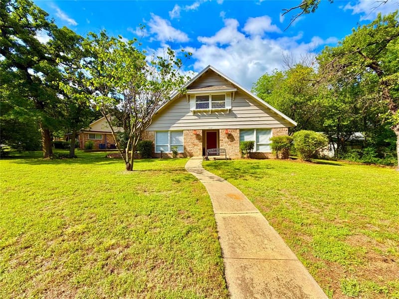 2117 Foxcroft Circle, Denton TX 76209 - Photo 2