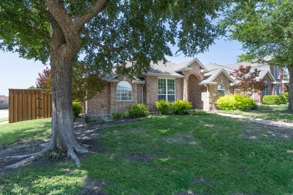 2540 Wagonwheel Drive, Rockwall TX 75032 - Photo 2