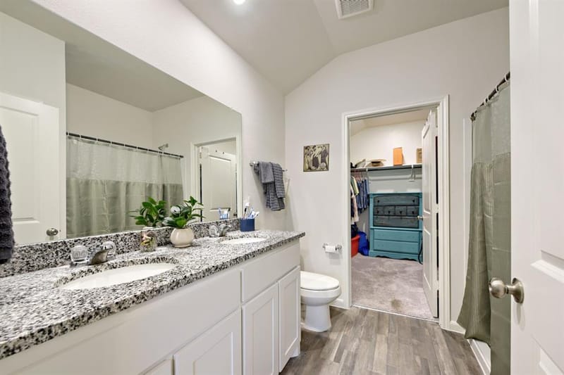 420 Jameson Street, Springtown TX 76082 - Photo 17
