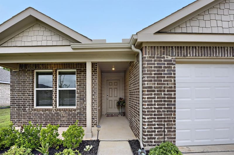 420 Jameson Street, Springtown TX 76082 - Photo 5