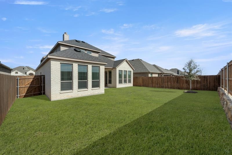 490 Red Maple Road, Waxahachie TX 75165 - Photo 3