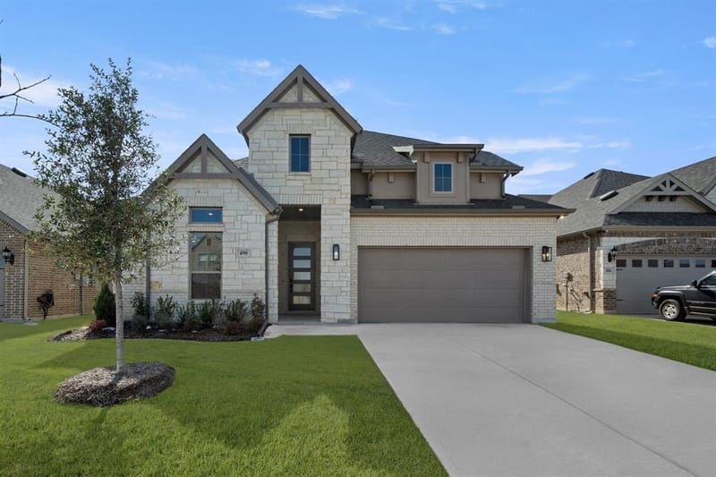 490 Red Maple Road, Waxahachie TX 75165