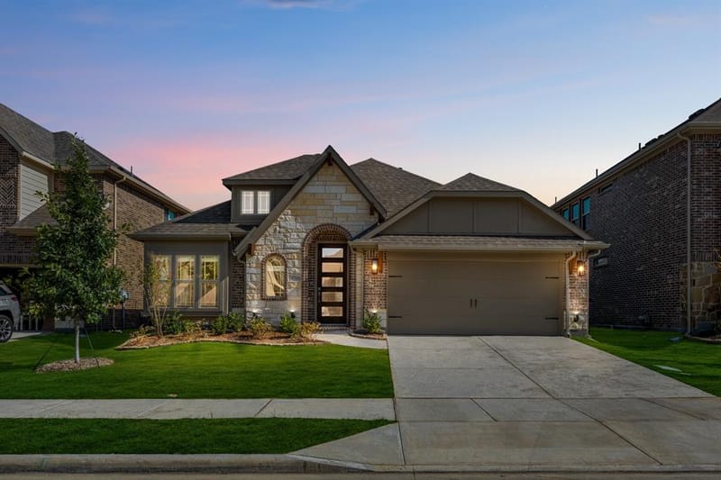 14506 Lovelace Street, Pilot Point TX 75009 - Photo 2
