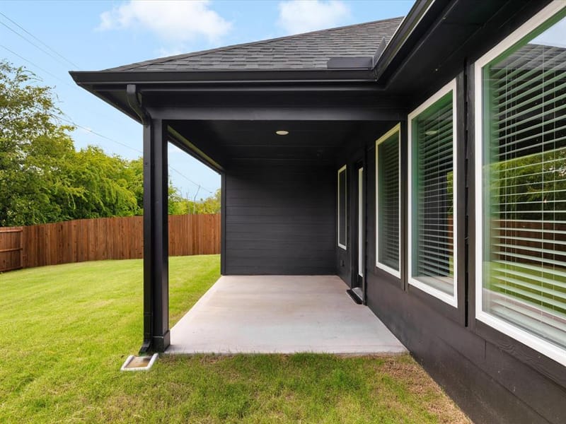808 Tesslynn Avenue, Godley TX 76044 - Photo 27