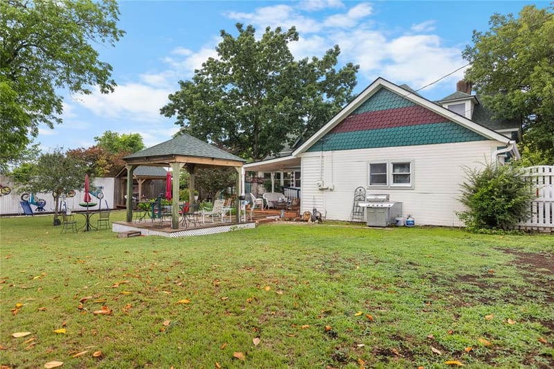 303 W Market Street, Honey Grove TX 75446 - Photo 29