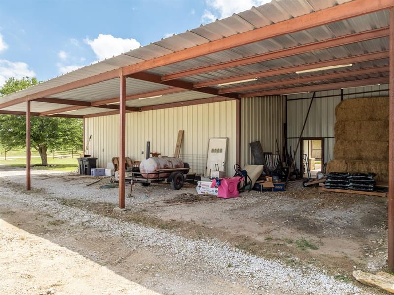 560 Meadow Lane, Crawford TX 76638 - Photo 13