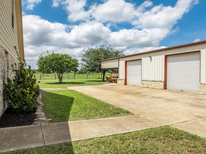 560 Meadow Lane, Crawford TX 76638 - Photo 15