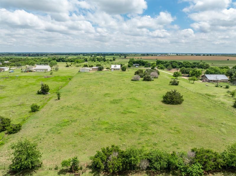 560 Meadow Lane, Crawford TX 76638 - Photo 40