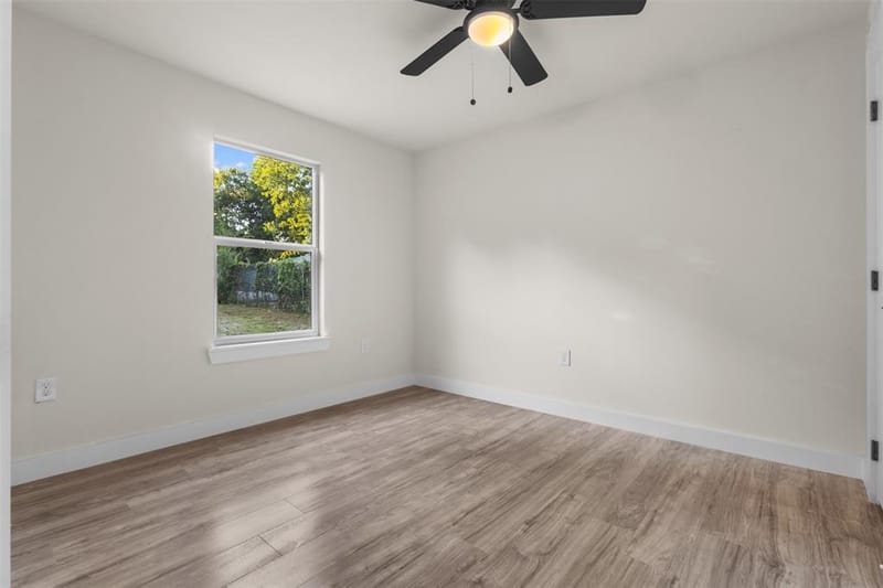 1507 E Waco Avenue, Dallas TX 75216 - Photo 23